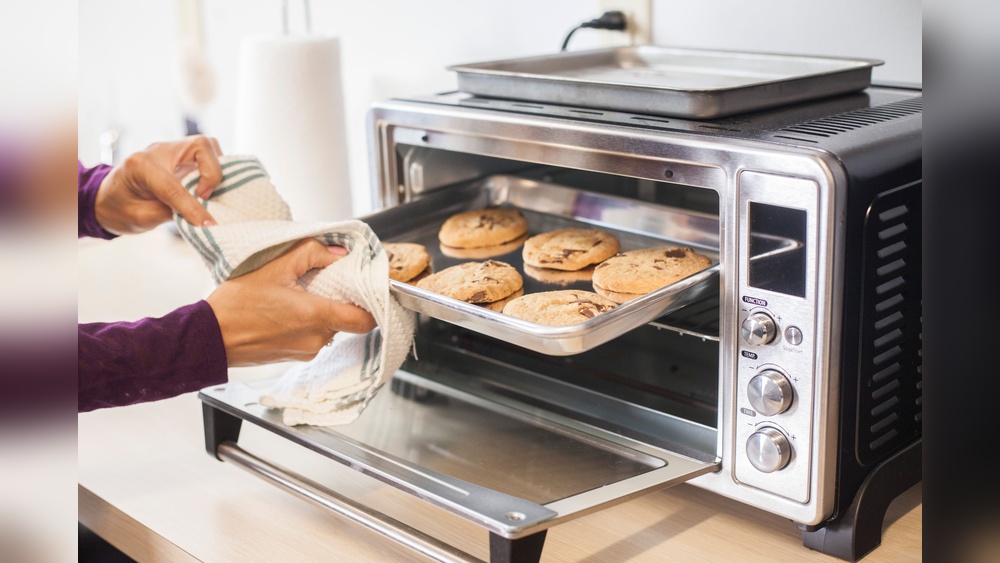 How To Use Toaster Oven Safely: Essential Tips for Every Kitchen