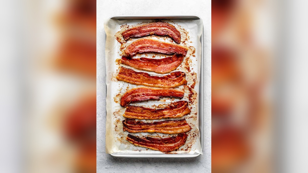 At What Temperature Should You Cook Bacon In The Oven: Perfect Crisp Guide