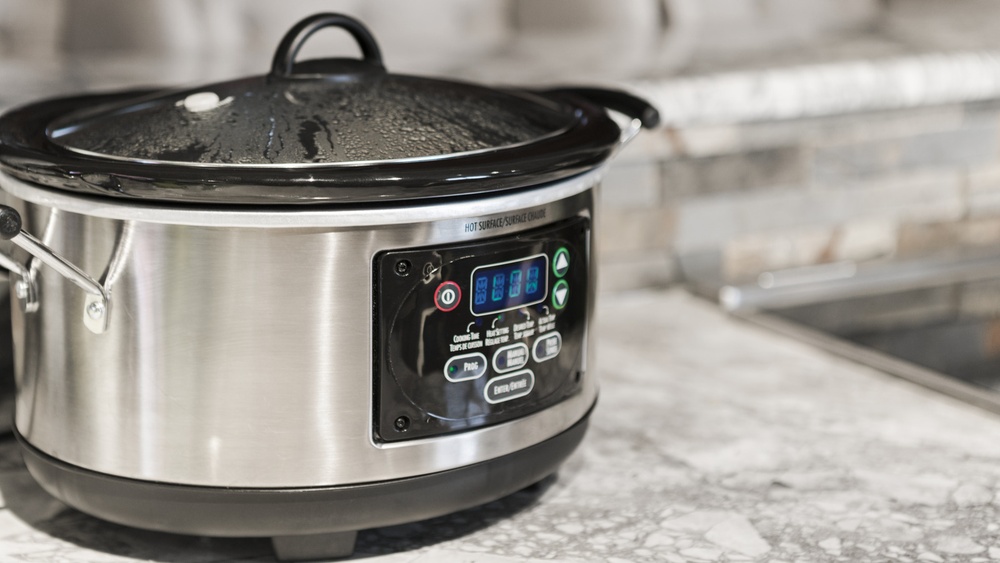 Can A Ceramic Slow Cooker Pot Go In The Oven? Essential Guide