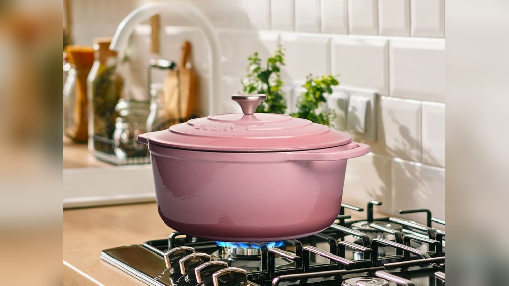 Can A Dutch Oven Be Used On The Stove Top: Ultimate Guide