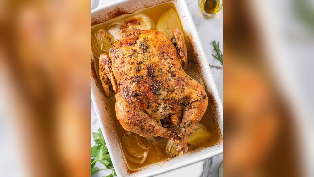 How Do You Bake A Whole Chicken In The Oven: Easy & Juicy Recipe