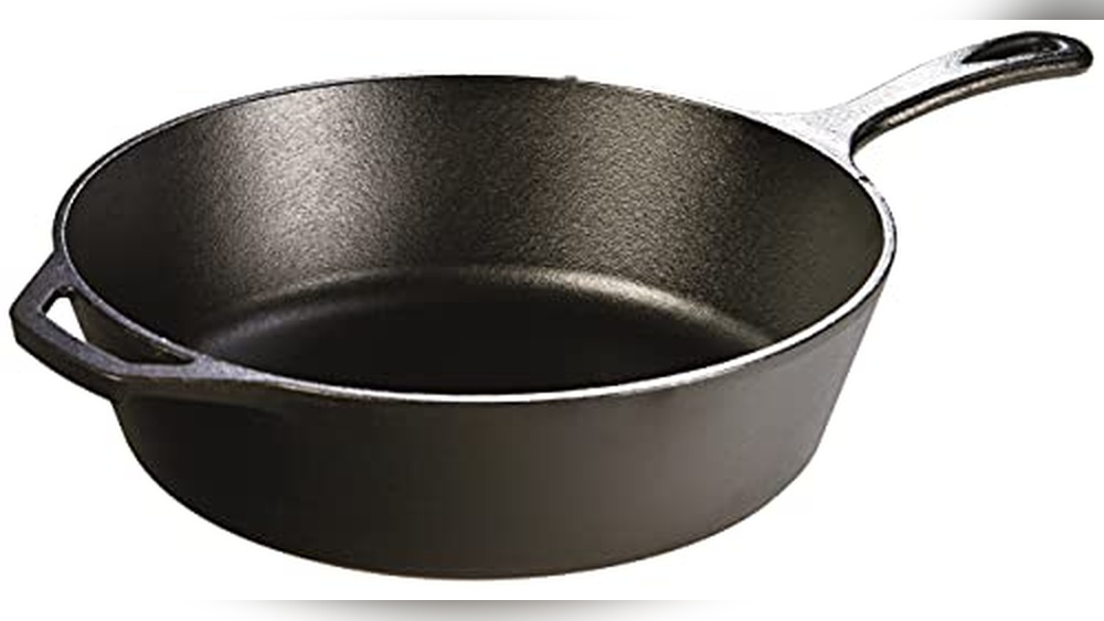 Lodge Cast Iron Deep Skillet Review: Durable & Easy to Use