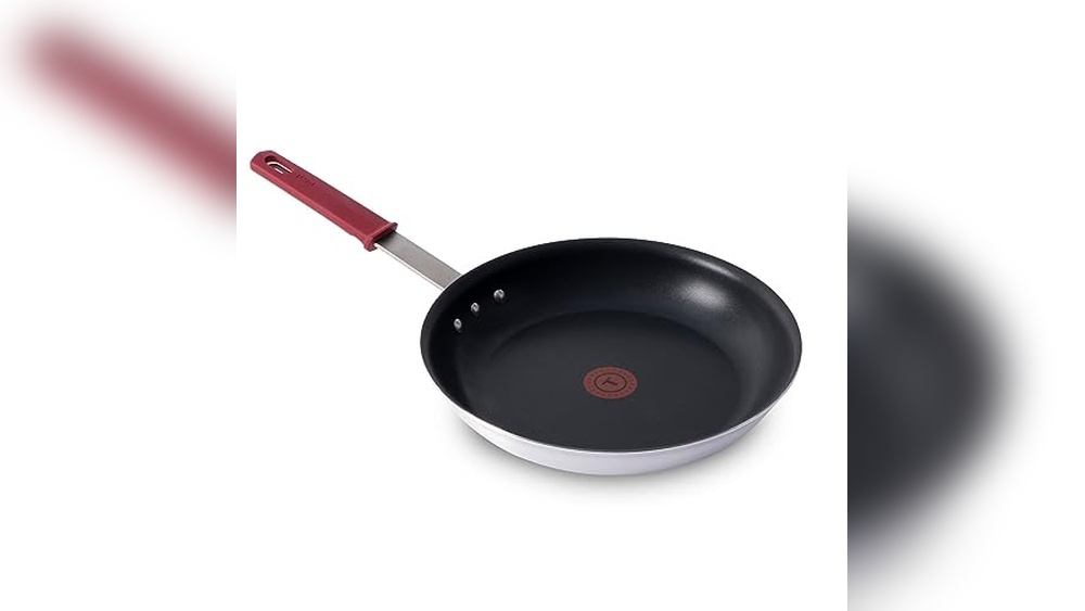 T-Fal Gourmet 12.5 Fry Pan Review: Durable, Fast Heating