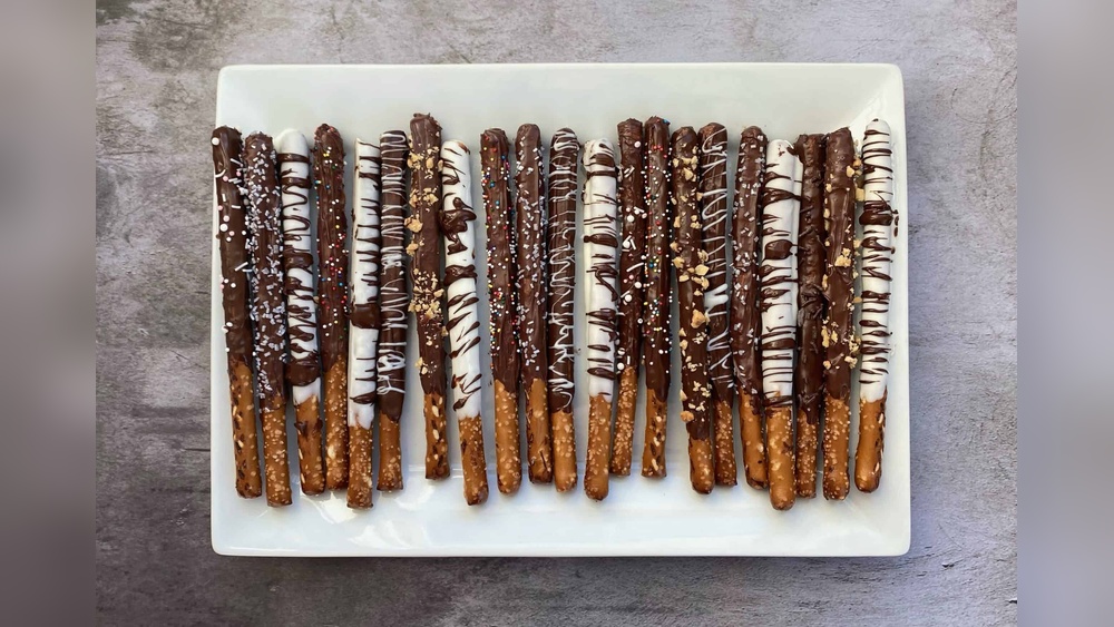 How To Make Chocolate Covered Pretzels