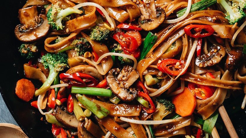How To Make Vegetable Chow Fun